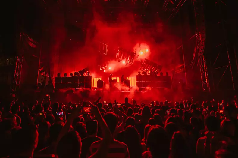 38963657_1834776476568703_1795073420925337600_o