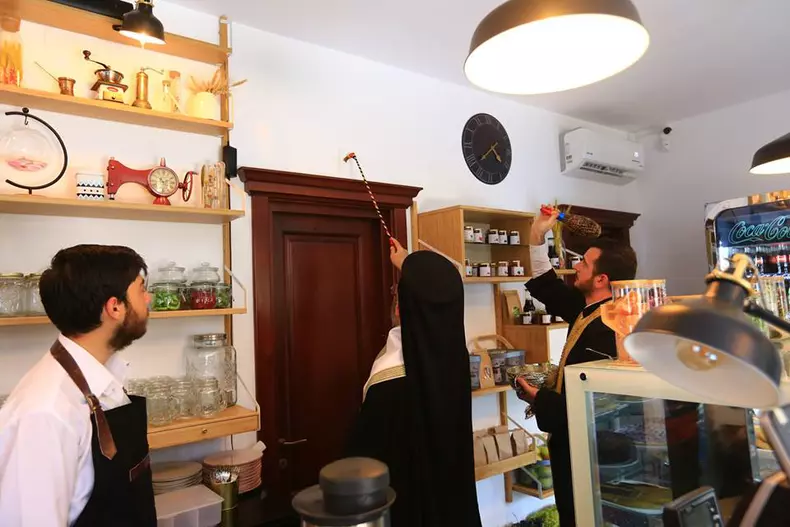 Arhiepiscopia Buzăului a deschis o ceainărie (1)