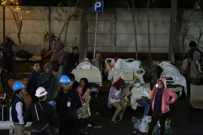 Earthquake in West Nusa Tenggara