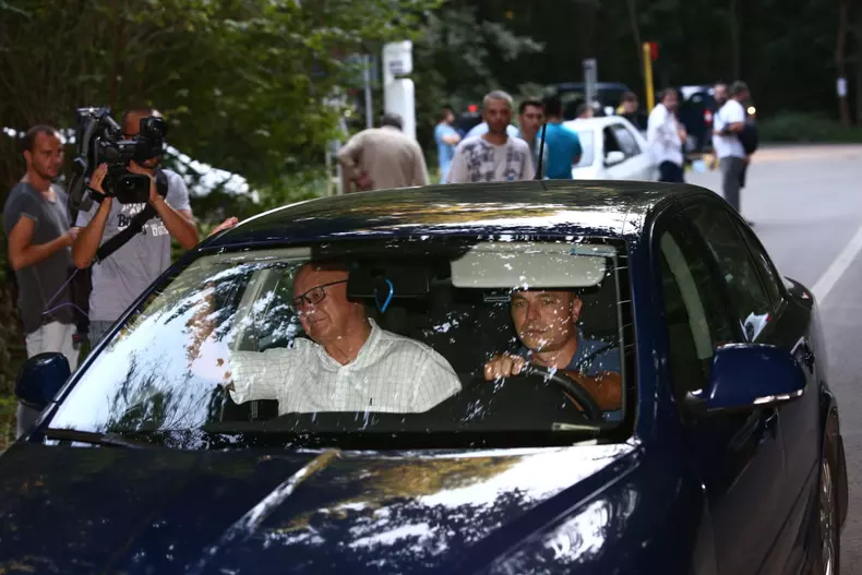 e1cdf961-2af0-414b-a389-b4f3c6ea408f