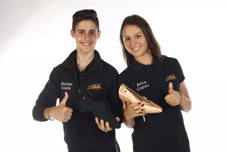 42570090_1882566758523770_2137470073483296768_n