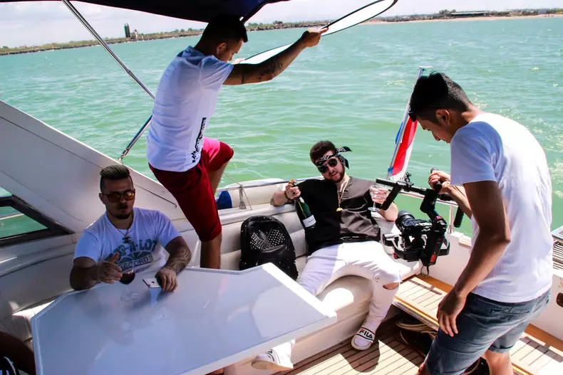 INREGISTRARI VIDEOCLIP