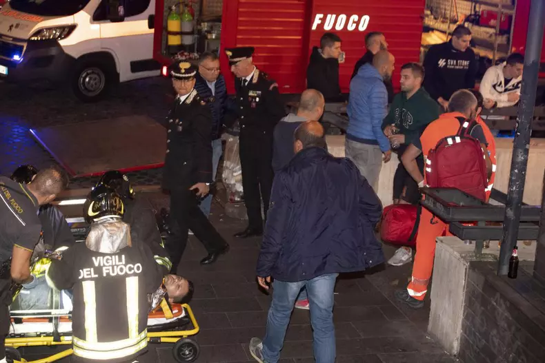 Accident la metroul din Roma, după ce o scară rulantă s-a defectat