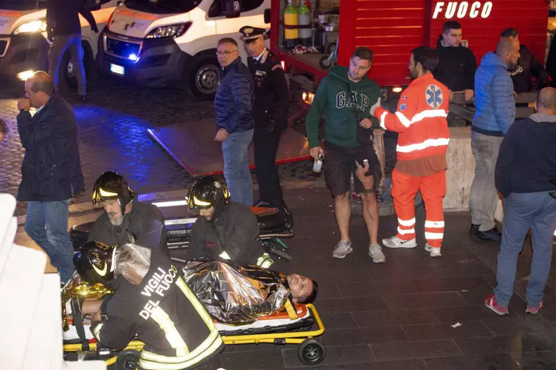 Accident la metroul din Roma, după ce o scară rulantă s-a defectat