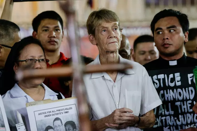 Australian nun Patricia Fox attends protest against killings in Manila