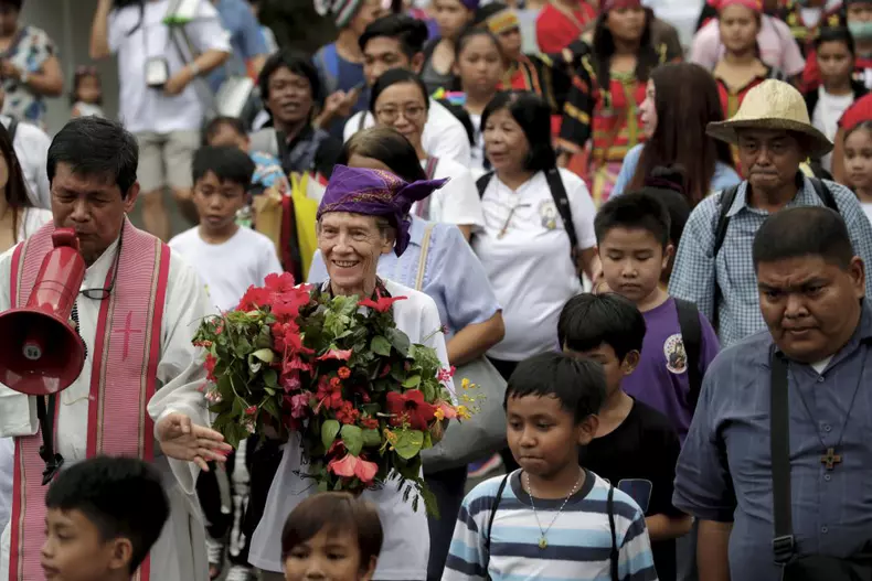 Australian missionary in the Philippines to leave country due to expired visa