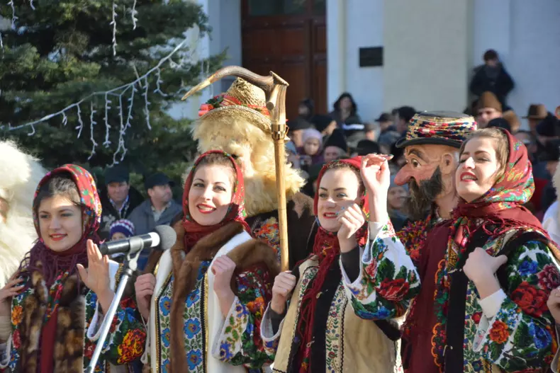 obiceiuri iarna bucovina (5)