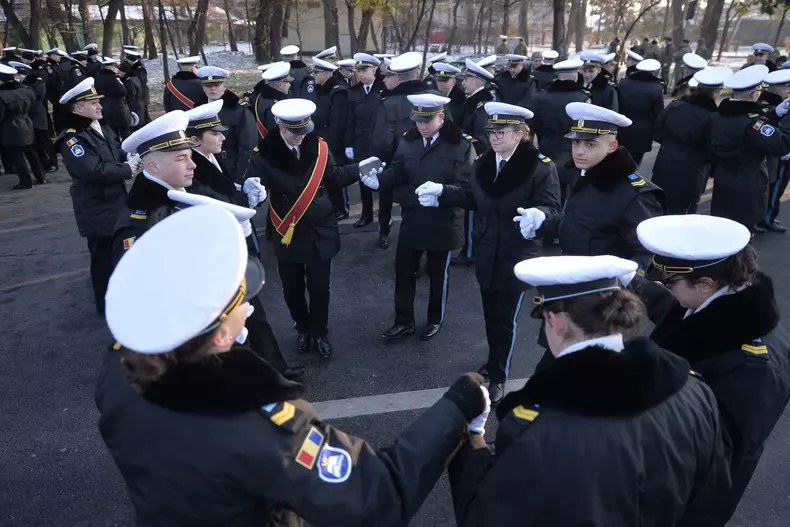 PARADA MILITARA - ZIUA NATIONALA - 1 DECEMBRIE - BUCURESTI