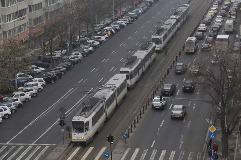 Pieton lovit de un șofer care circula pe linia de tramvai pe șoseaua Ștefan cel Mare (3)