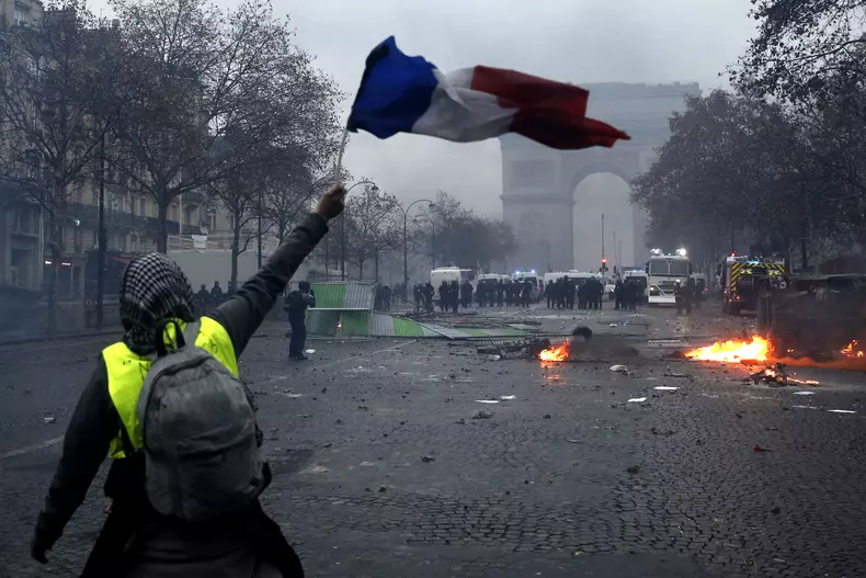Yellow vests protest against fuel prices in Paris