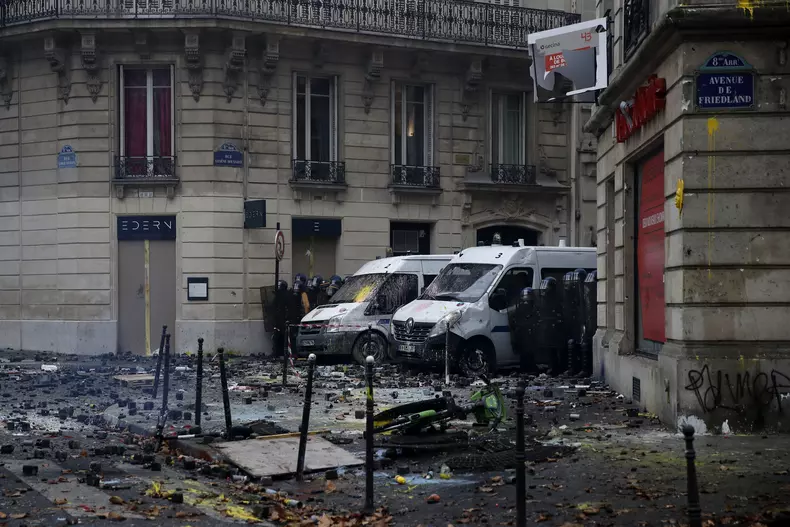 Yellow vests protest against fuel prices in Paris