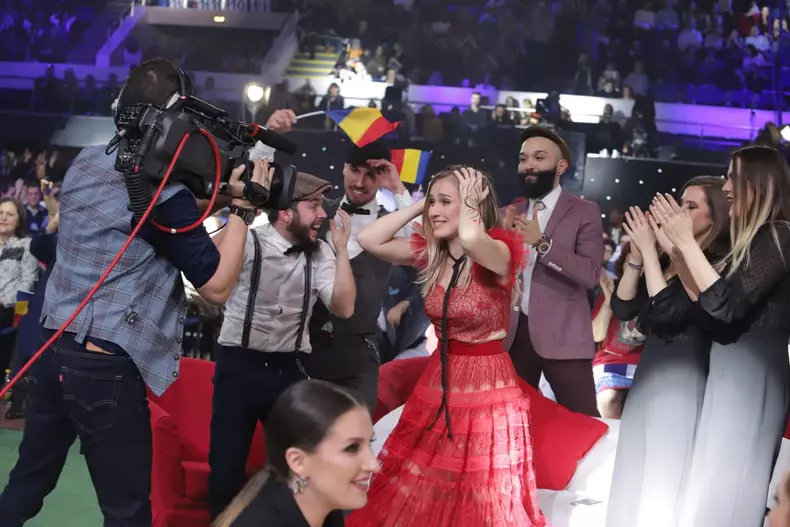 52864546_303878900274967_4903779541568192512_n