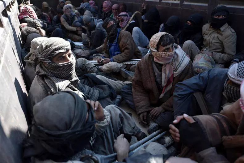 Baghouz town evacuation in eastern Syria