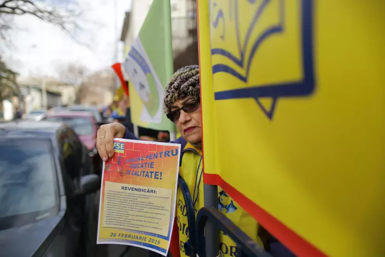 protest spiru haret ministerul educatiei (13)