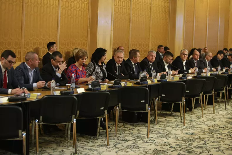 54521356_266644407601719_7889944794942668800_n