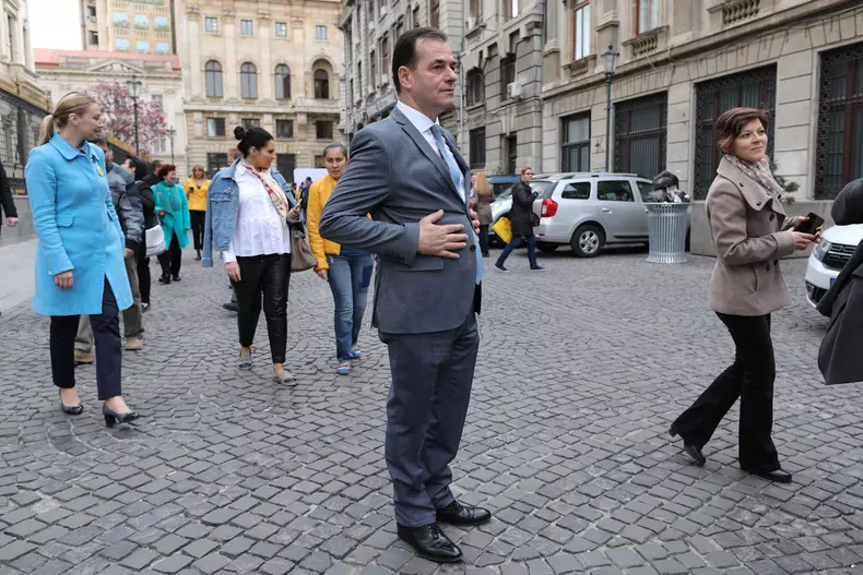 55549661_2062728653842596_7954606227663618048_n