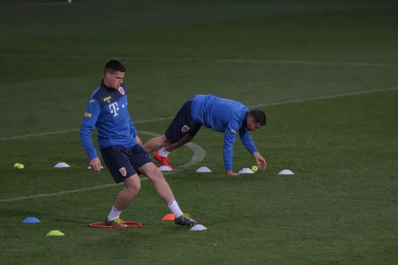 Start spre Euro 2020. Cosmin Contra i-a avertizat jucătorii: ”Ne așteaptă un meci dur în Suedia”