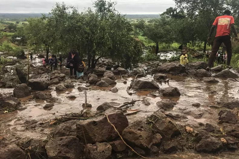 Cyclone Idai passage aftermath