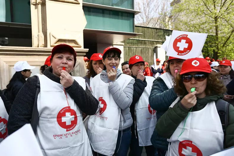 protest sanitas ministerul muncii6