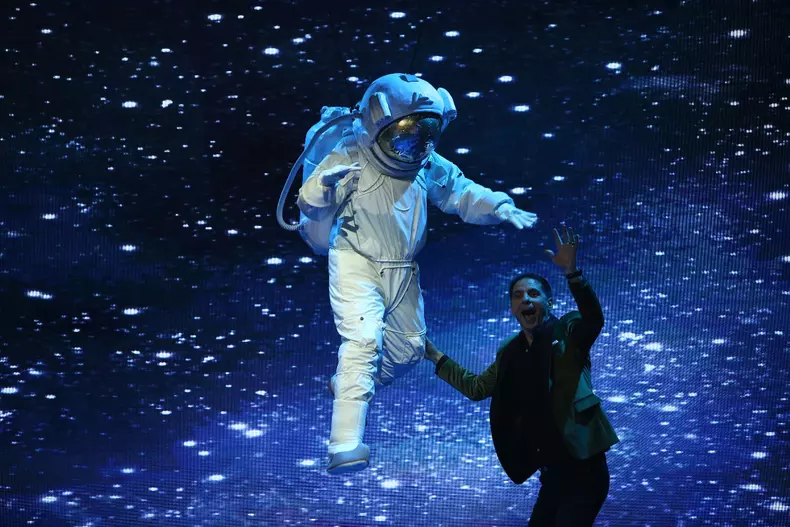 Scena misterelor (1)