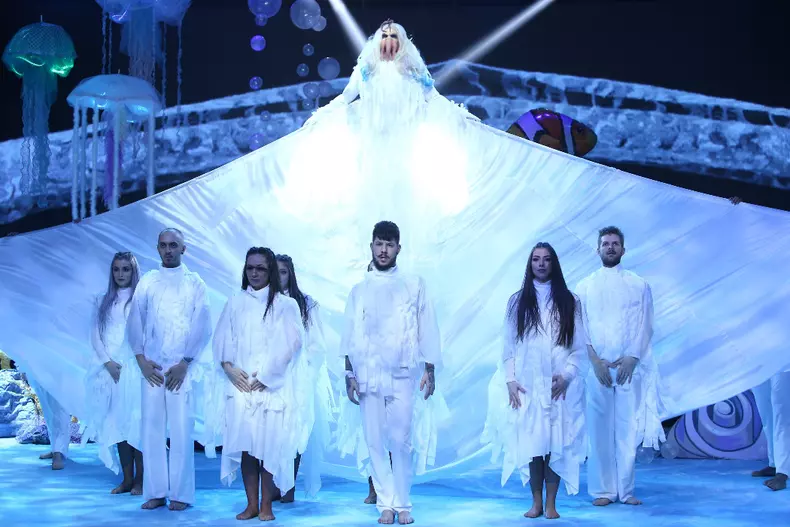 Scena misterelor (4)