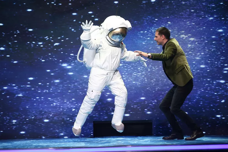 Scena misterelor (4)