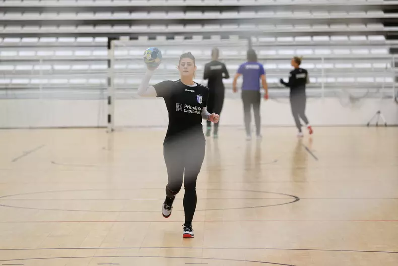 55937556_337745886946719_3794082257115807744_n