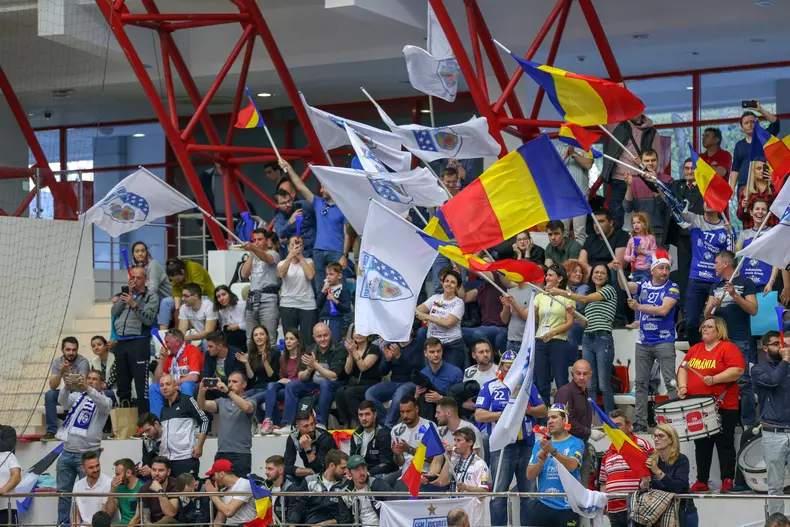 CSM București - Metz