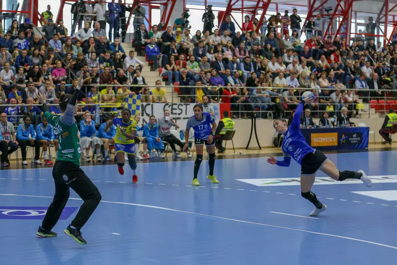 CSM București - Metz