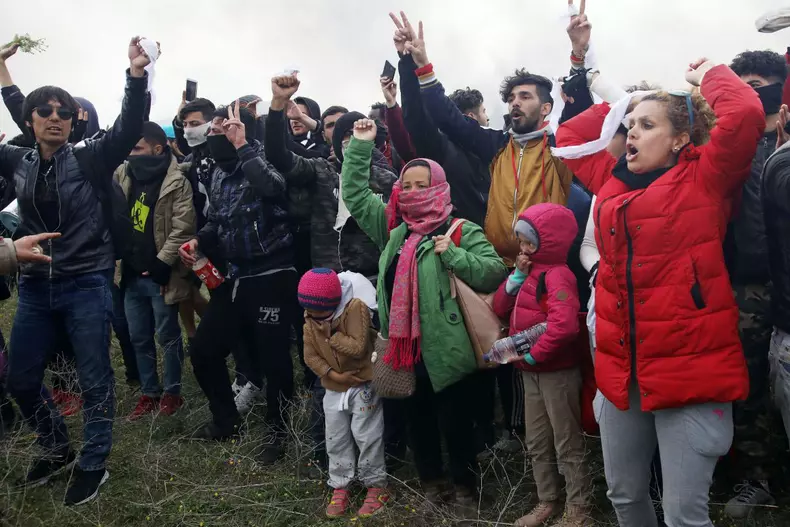 Migrants and refugees remain protesting in a makesift camp in Diavata, northern Greece