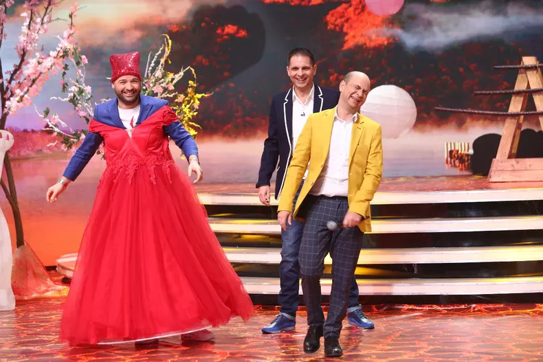 Scena misterelor (6)