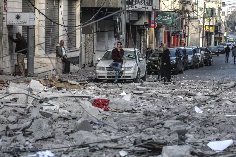 Israeli air strikes and tank fire hit Palestinian territory