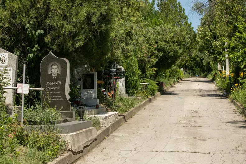 cimitir doina chisinau (18)