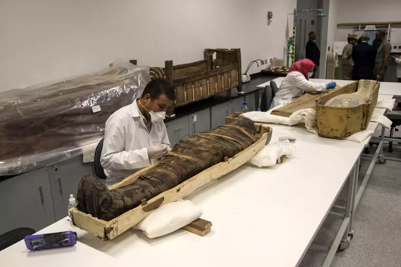 Gilded coffin of King Tutankhamun restoration process
