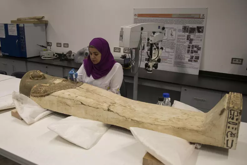 Gilded coffin of King Tutankhamun restoration process