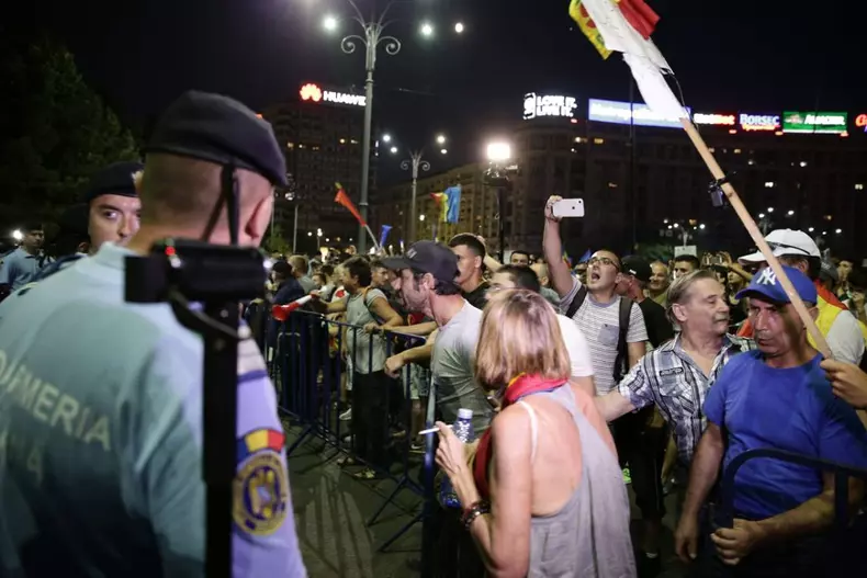 victoriei protest 23