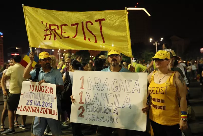 victoriei protest 55