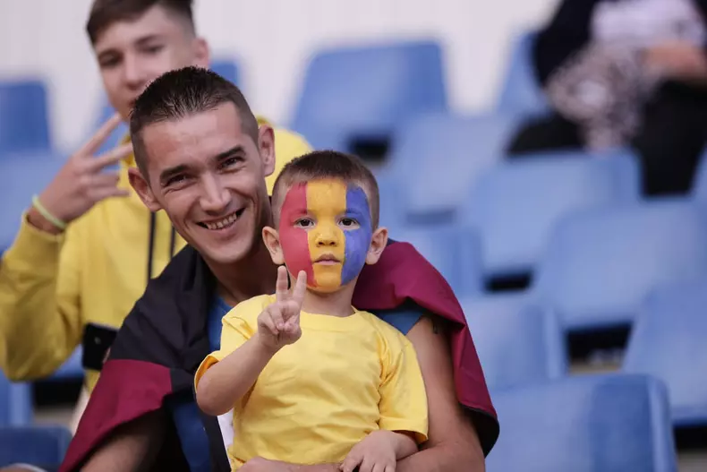 69817944_2415047201897364_2555840711777845248_n