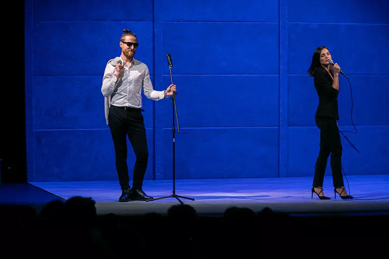 piesa-teatru-frontal-14