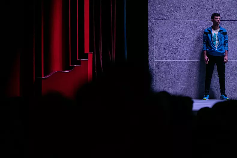 piesa-teatru-frontal-20