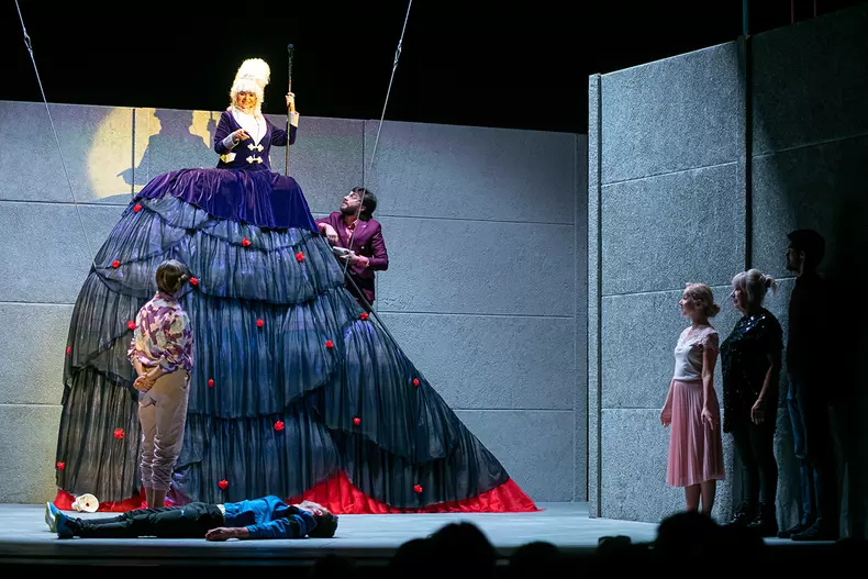 piesa-teatru-frontal-22