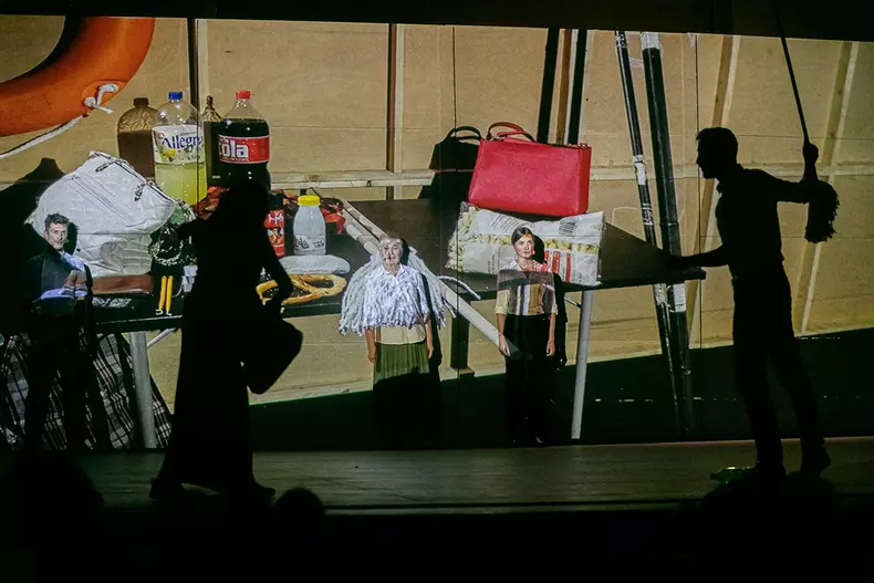 piesa-teatru-frontal-38