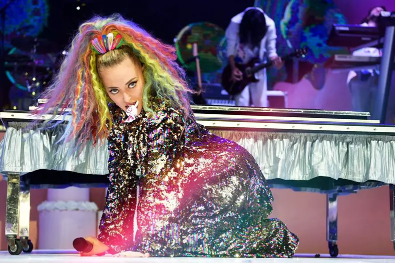 54377122_2110103379084755_2539412818352930816_n