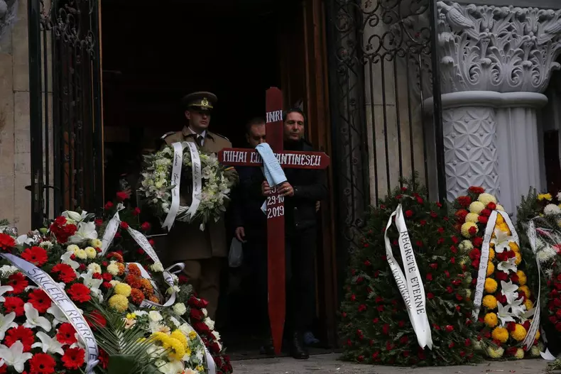 inmormantare mihai constantinescu 10