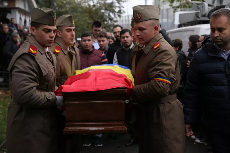 inmormantare mihai constantinescu 13