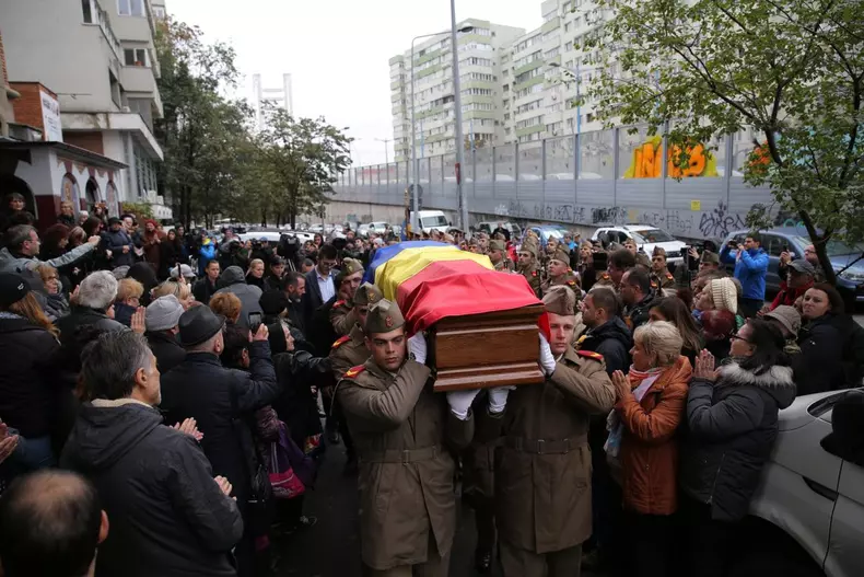 inmormantare mihai constantinescu 17