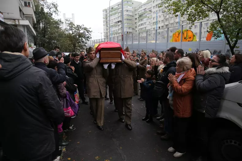 inmormantare mihai constantinescu 18