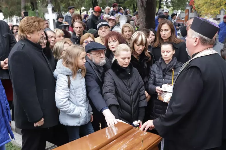 inmormantare mihai constantinescu 21