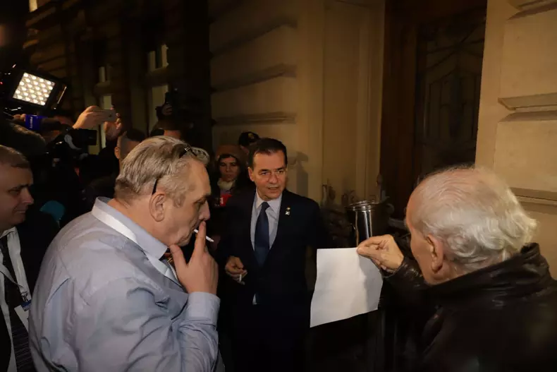 protest-dezbatere-iohannis-bcu