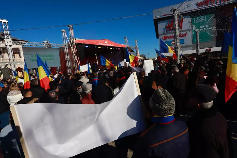 protest buzău sustinere cornel vanatoru (6)